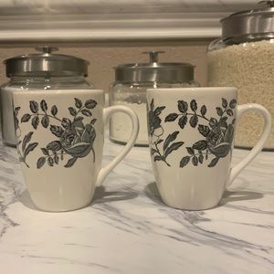 Set of 2 mugs